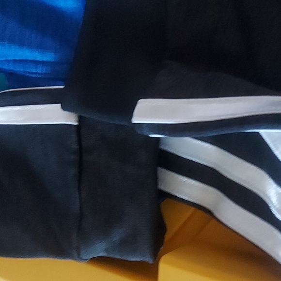 Adidas 2 piece set(7) - Picture 5 of 7